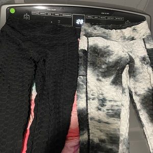 Two pairs of tik tok leggings s/m